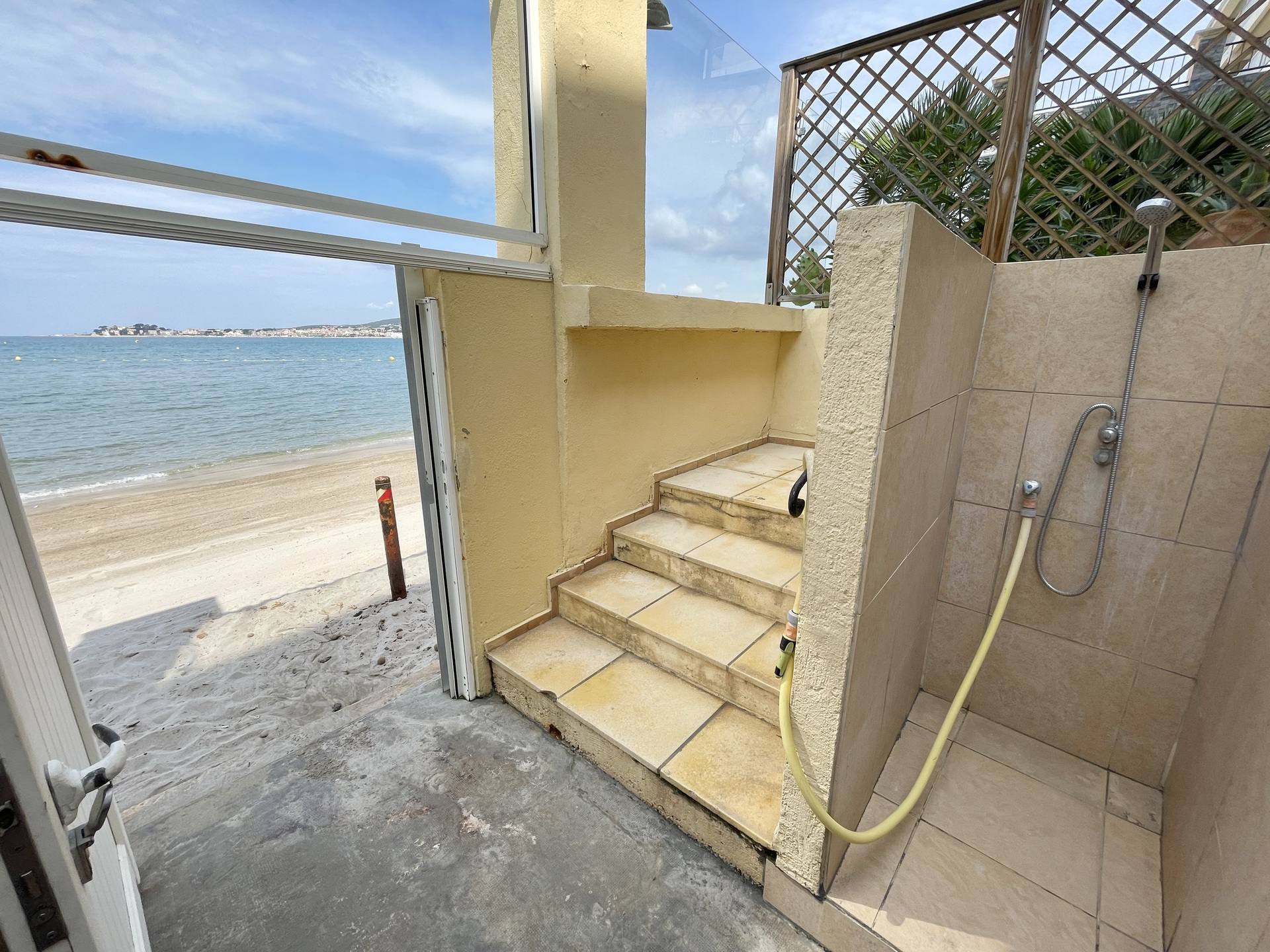 Appartement Vue Mer, Accès Plage,Clim,Parking,Wifi